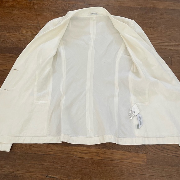 Max Mara Lightweight Linen Blazer - Picture 4 of 12
